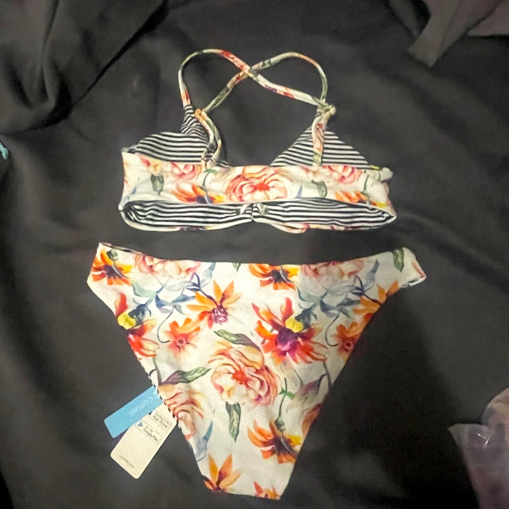 Small new reversible swim suit